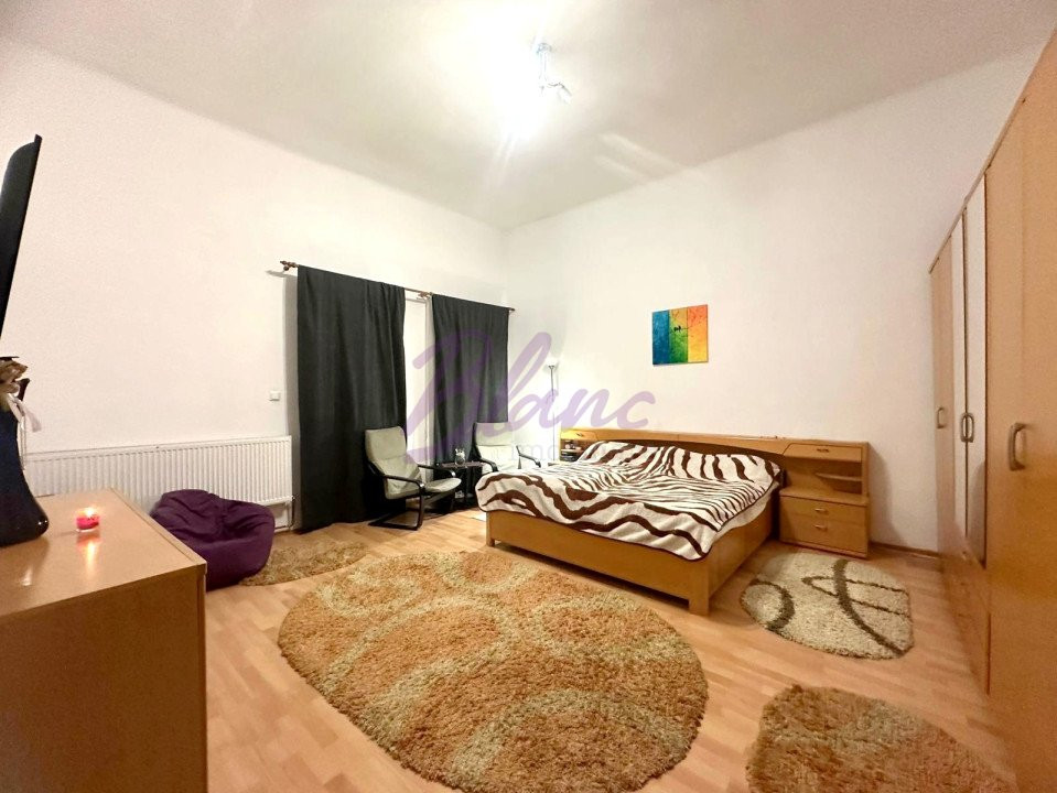 Apartament cu 3 camere la casa cu acces auto in curte Centru Oradea