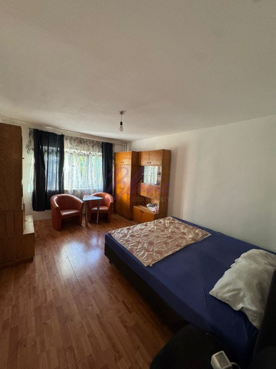 APARTAMENT 1 CAMERA, ZONA ROGERIUS