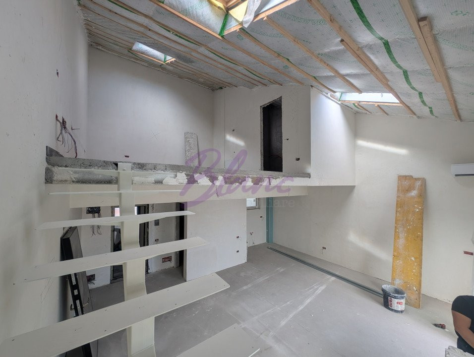 Apartament tip penthouse-duplex într-un imobil  modern în centrul  orașului