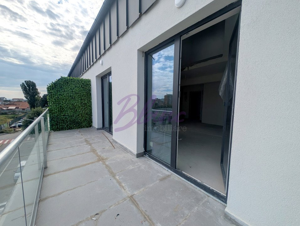 Apartament tip penthouse-duplex într-un imobil  modern în centrul  orașului