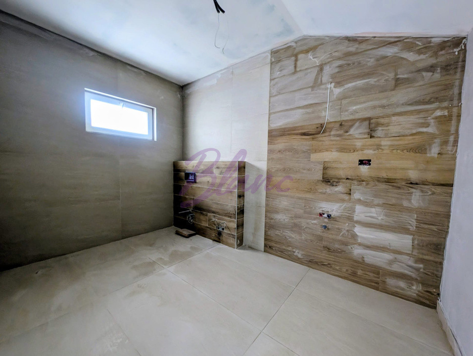 Apartament tip penthouse-duplex într-un imobil  modern în centrul  orașului