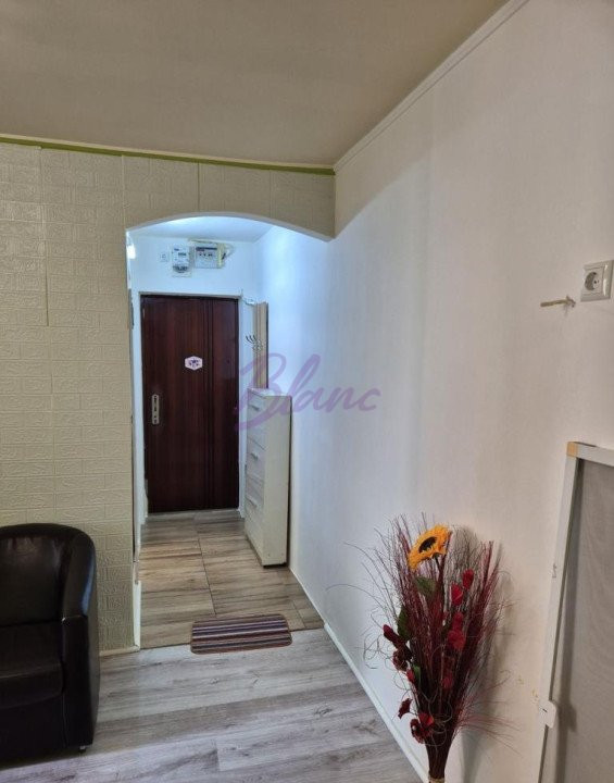 apartament de vanzare 2 camere rogerius