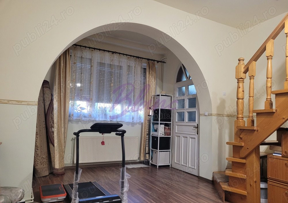 casa de vanzare 4 camere tudor vladimirescu 