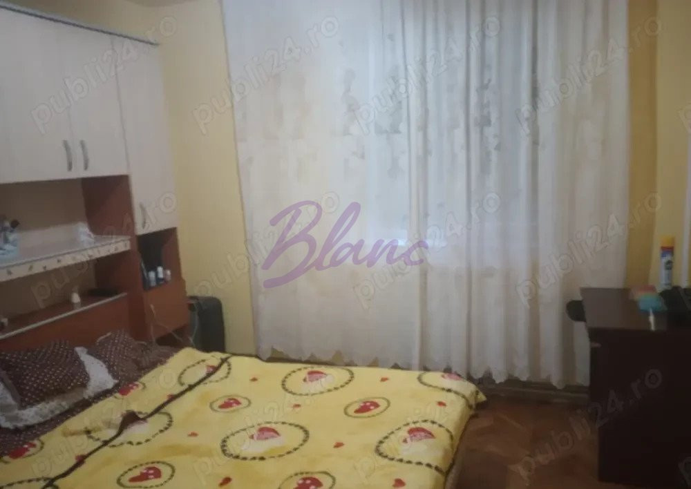 apartament de vanzare 3 camere rogerius 