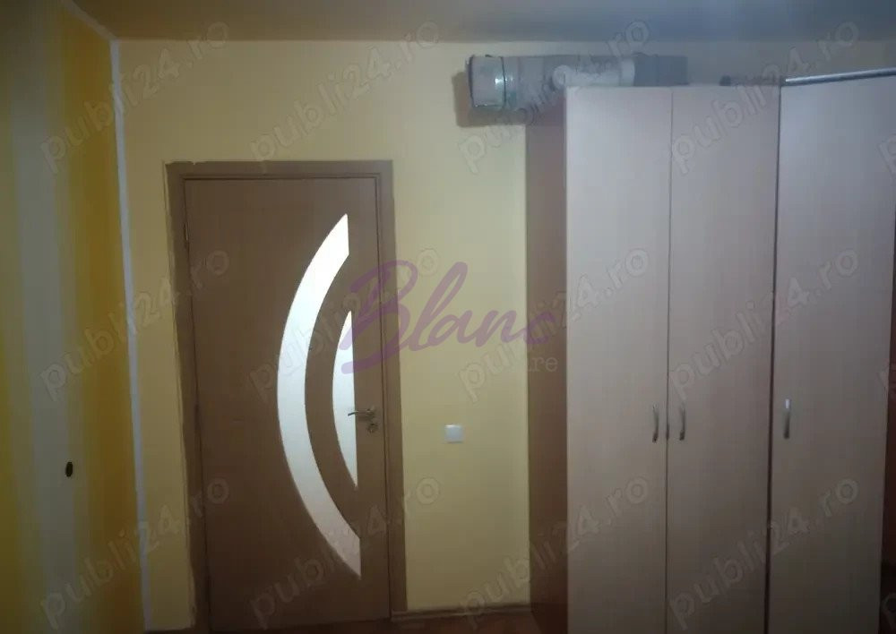 apartament de vanzare 3 camere rogerius 