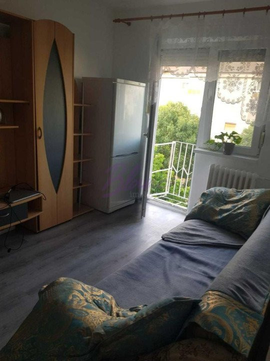 Apartament de vanzare,2 Camere, Zona Nufarul
