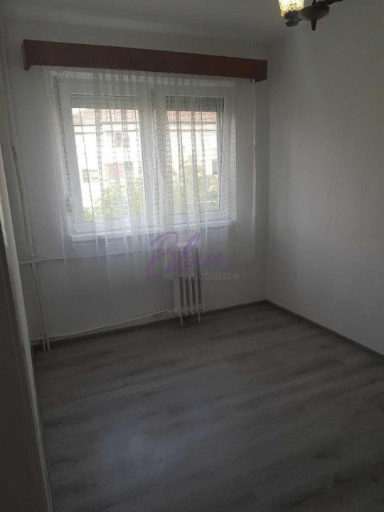 Apartament de vanzare,2 Camere, Zona Nufarul