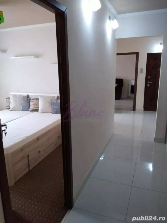 Apartament 3 camere de vanzare,Zona Decebal-Dacia.