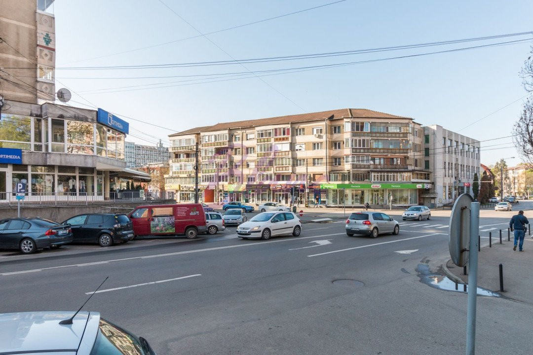 Spațiu comercial, strada Transilvaniei, Rogerius