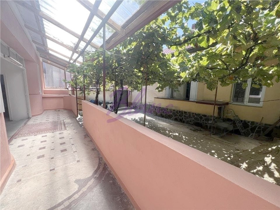 Casa Centru Oradea - singur in curte 