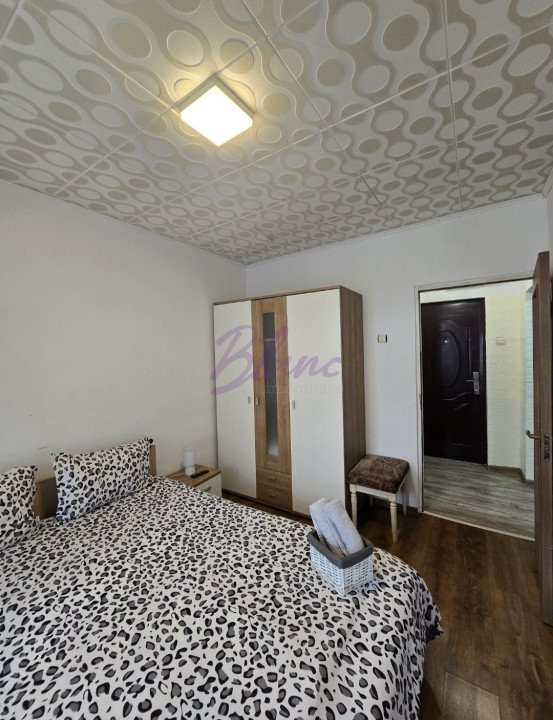 Apartament 3 camere - Ștefan cel Mare, etaj 2 