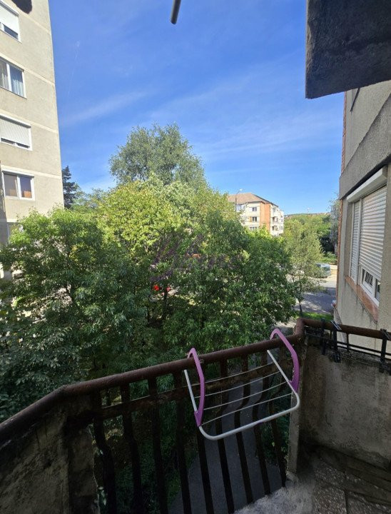 Apartament 3 camere - Ștefan cel Mare, etaj 2 