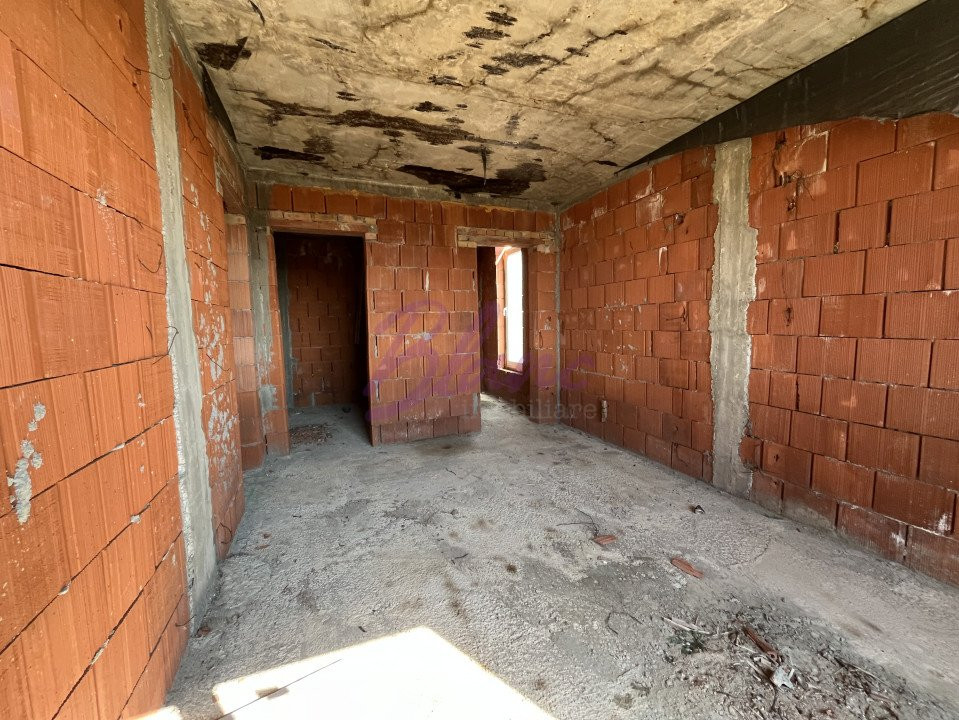 Casă la roșu în Santandrei – cu acces rapid spre Oradea