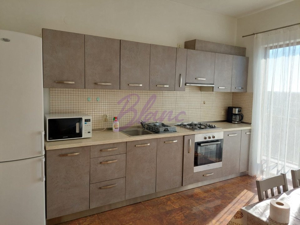 Penthouse 3 camere, dispus pe 2 niveluri, de închiriat - Nufărul, Oradea
