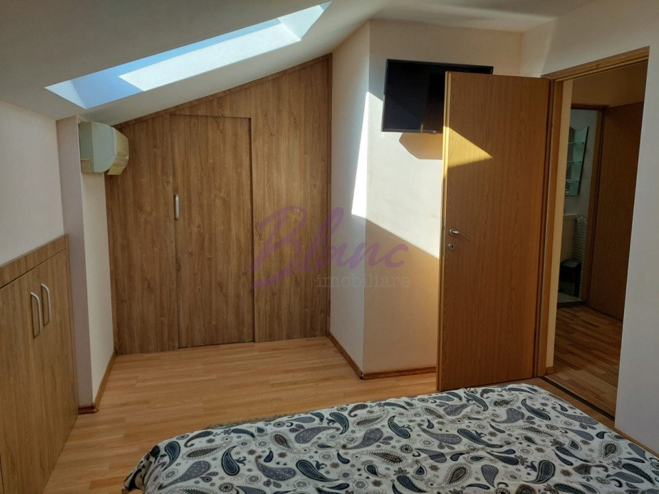 Penthouse 3 camere, dispus pe 2 niveluri, de închiriat - Nufărul, Oradea