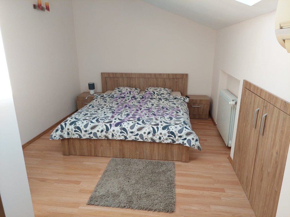 Penthouse 3 camere, dispus pe 2 niveluri, de închiriat - Nufărul, Oradea