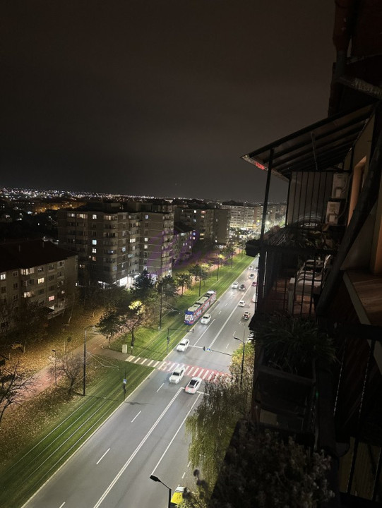 Penthouse 3 camere, dispus pe 2 niveluri, de închiriat - Nufărul, Oradea