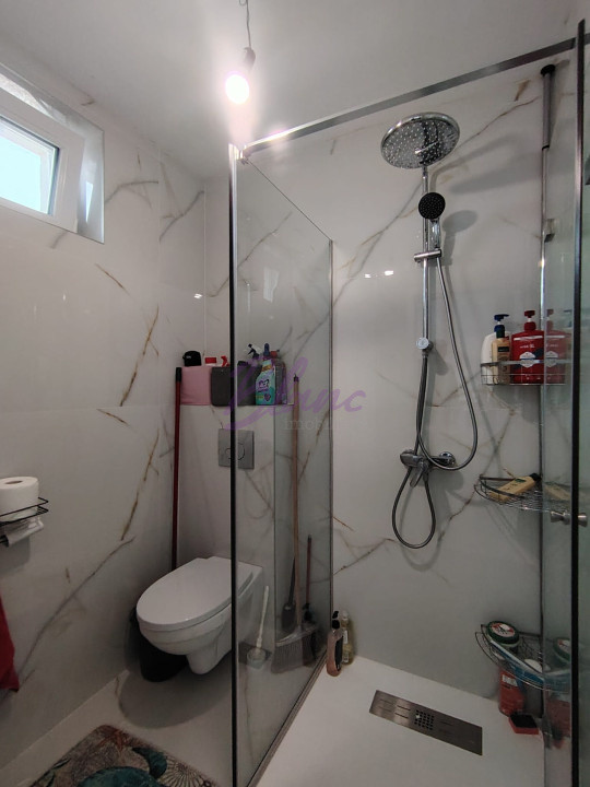 Casa de vanzare in Nojorid