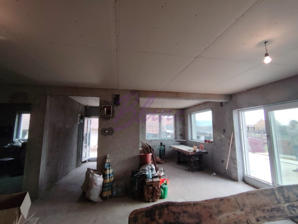 Casa de vanzare in Tarian