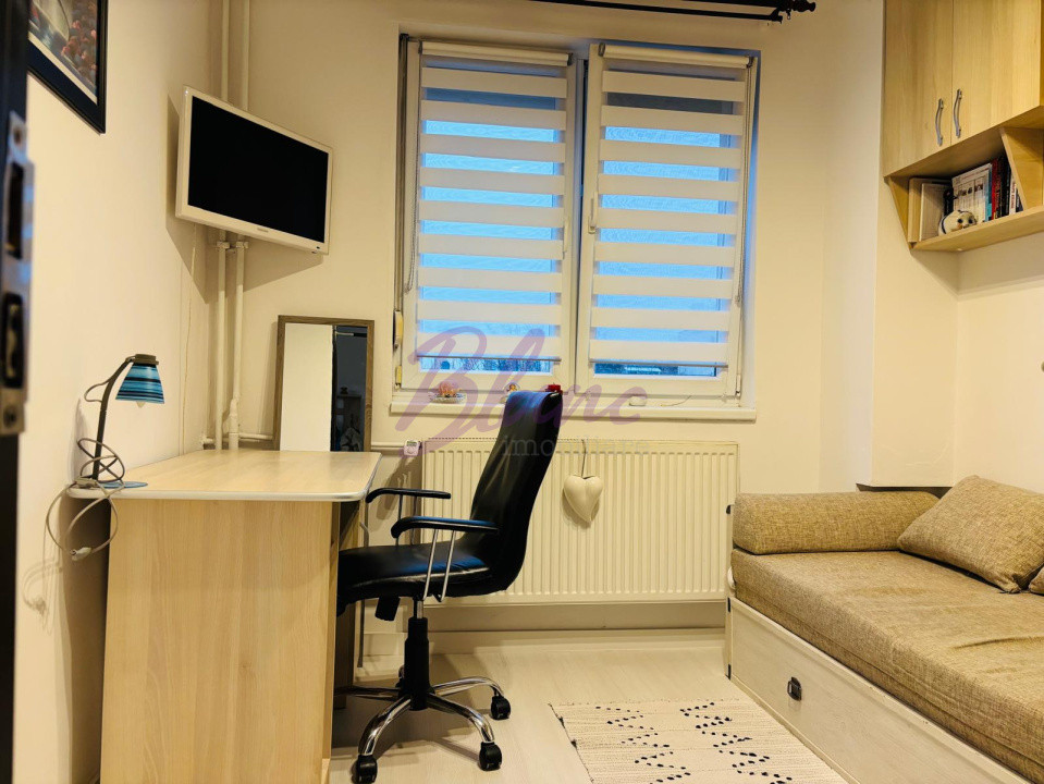 Apartament 3 camere, etaj cautat ,zona ideala