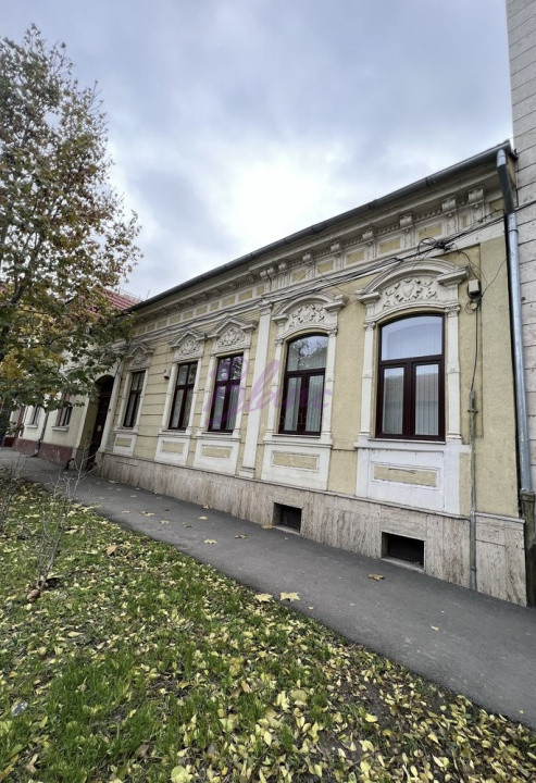 Apartament ultracentral la casă – str. Roman Ciorogariu, Oradea