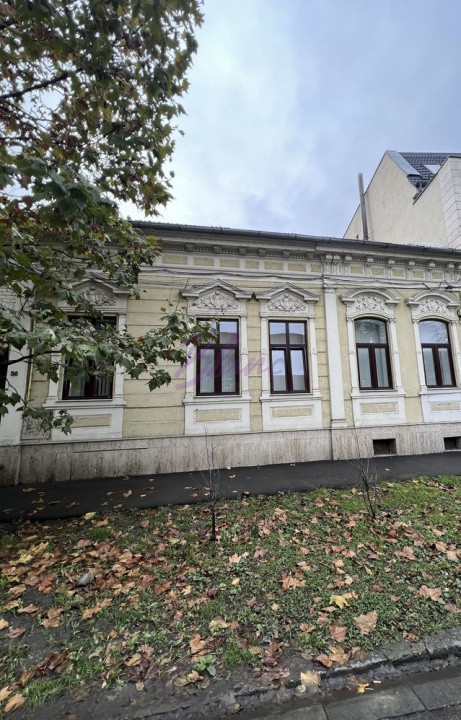 Apartament ultracentral la casă – str. Roman Ciorogariu, Oradea