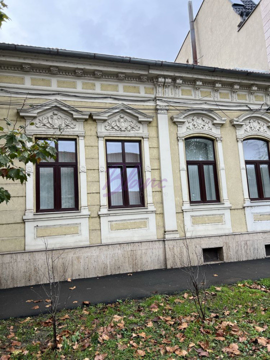 Apartament ultracentral la casă – str. Roman Ciorogariu, Oradea