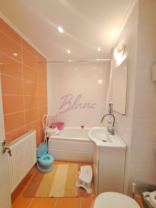 Apartament 3 camere decomandat in Marghita