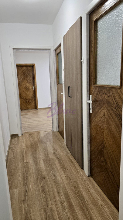 Apartament 3 camere, Str. Ronald Reagan, Etaj 3/4 