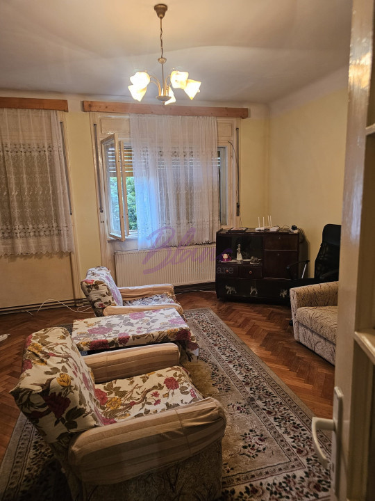 CASA 5 CAMERE ZONA GARII 