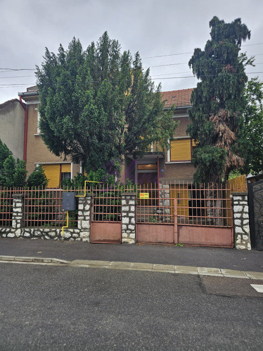 CASA 5 CAMERE ZONA GARII 