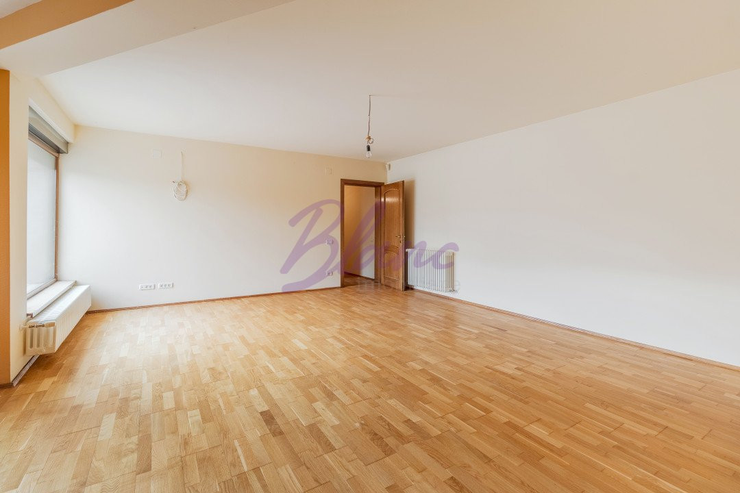 Casa Borș, 10 camere, 477 mp construiți 