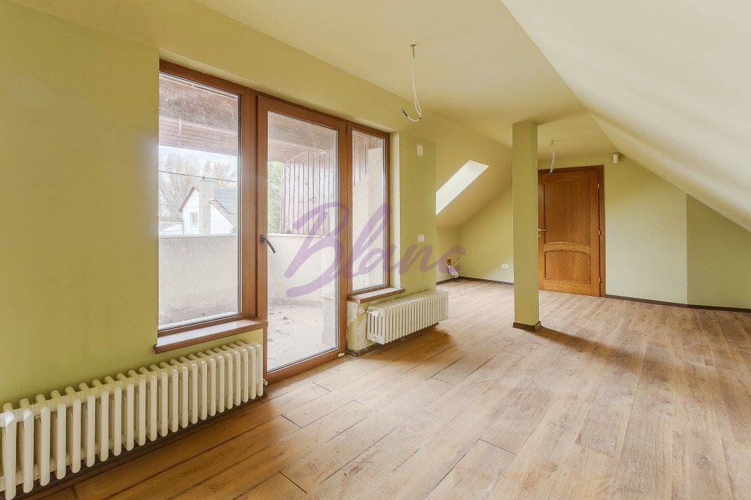 Casa Borș, 10 camere, 477 mp construiți 