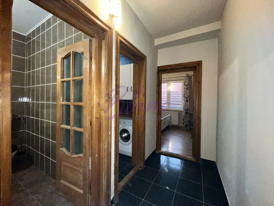 Apartament cu o cameră, curte comună, zona ultracentrală