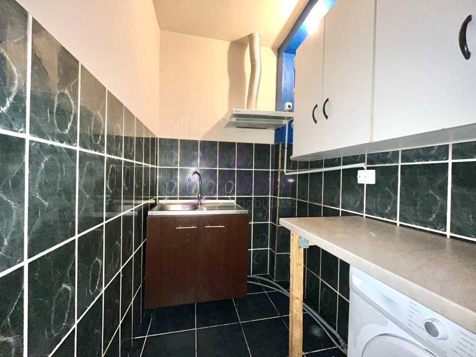 Apartament cu o cameră, curte comună, zona ultracentrală