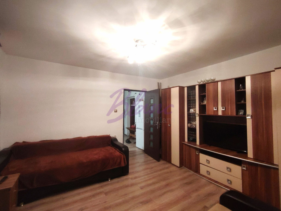 Apartament 3 camere, Piata Bucuresti