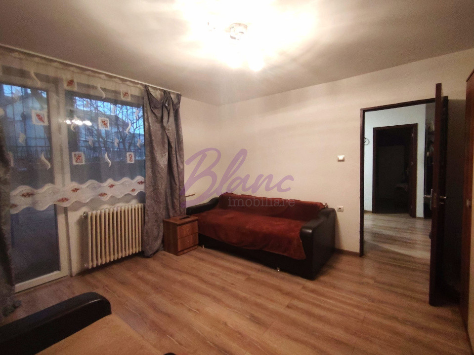 Apartament 3 camere, Piata Bucuresti