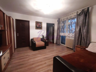 Apartament 3 camere, Piata Bucuresti