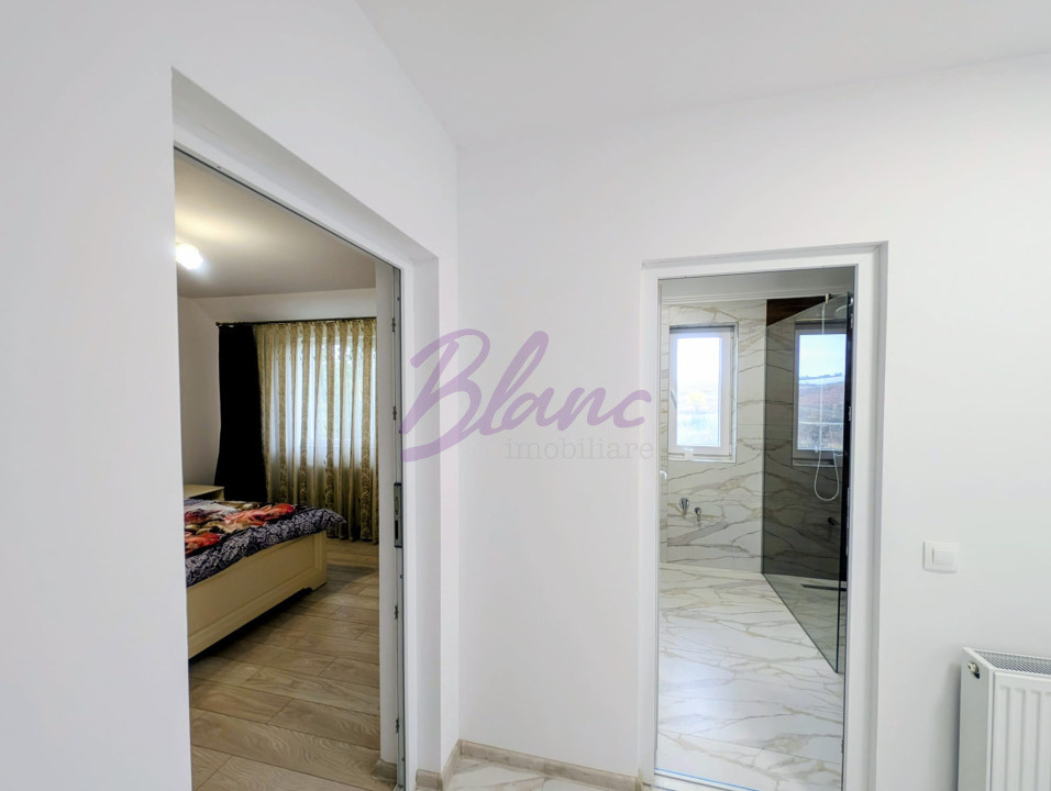 Casă nouă cu priveliște  în Paleu