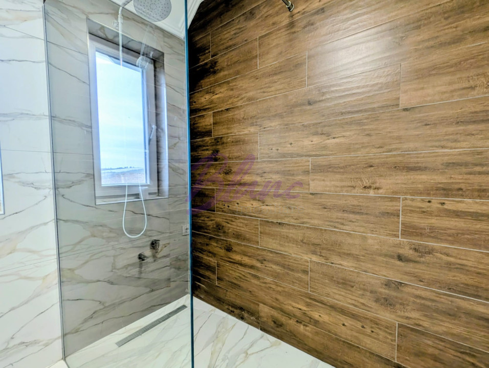 Casă nouă cu priveliște  în Paleu