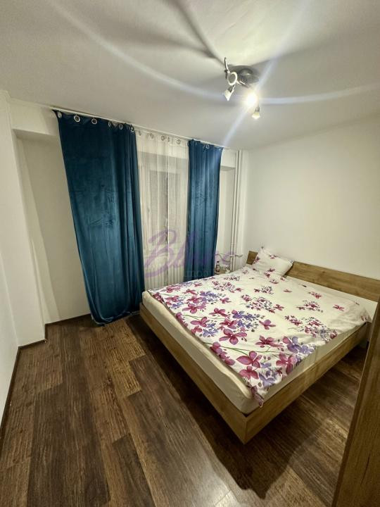 Apartament 3 camere, 2 băi, etaj 1 - Cantemir, Oradea