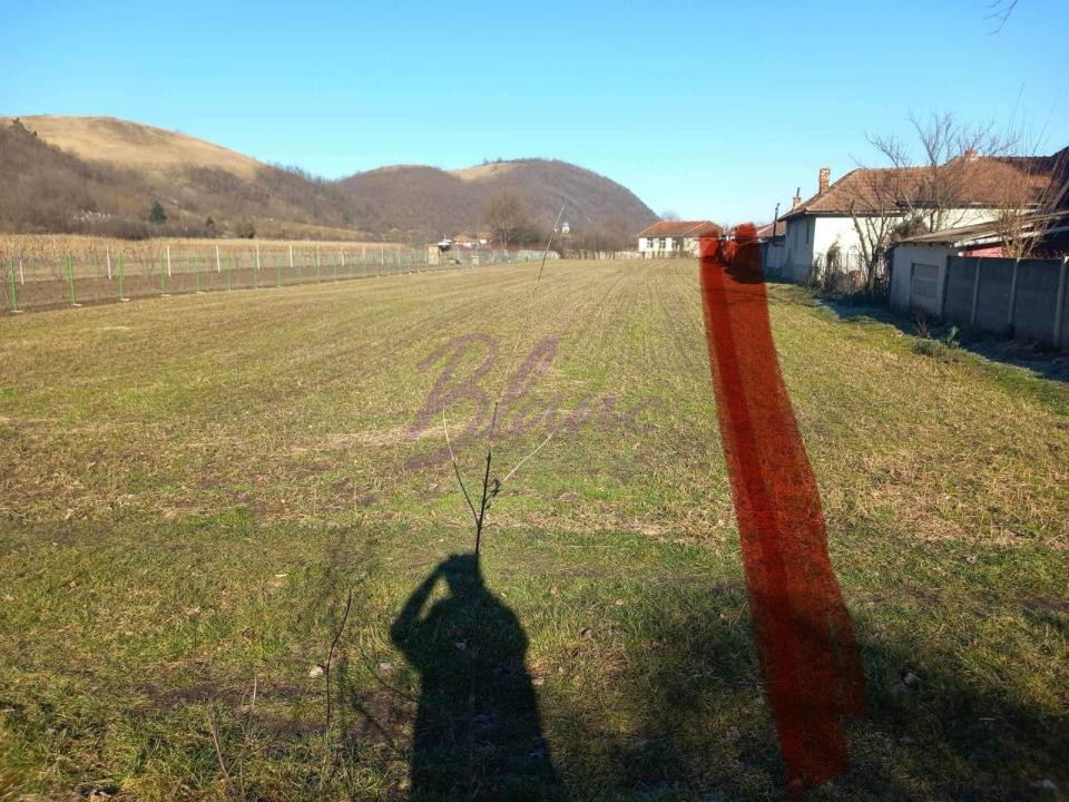 Teren intravilan in Subcetate, Hateg