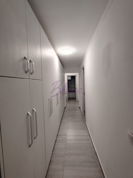 Apartament 3 camere decomandat Cantemir