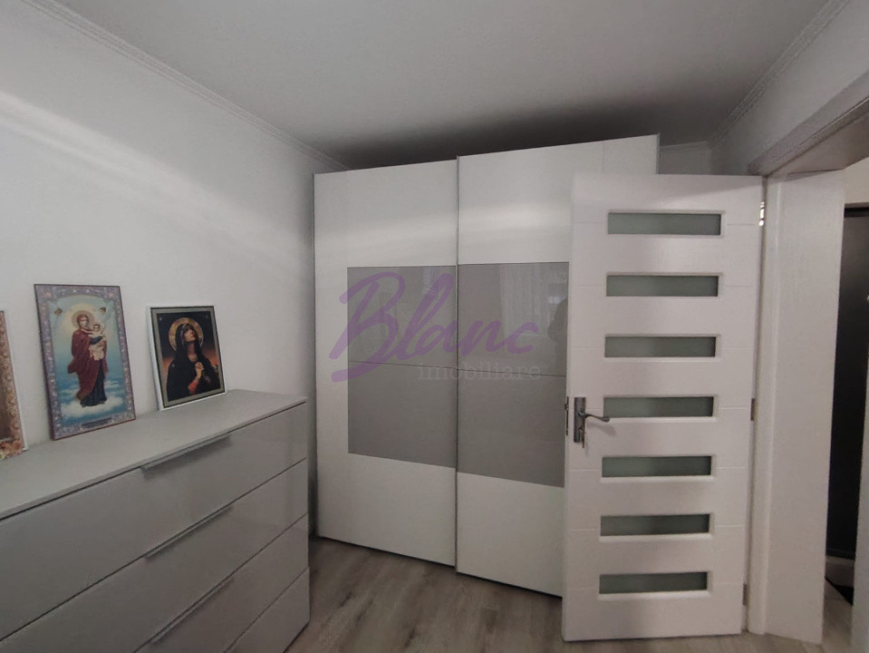 Apartament 3 camere decomandat Cantemir