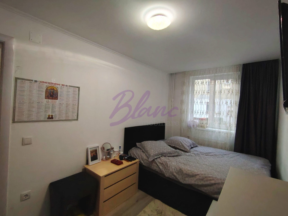 Apartament 3 camere decomandat Cantemir