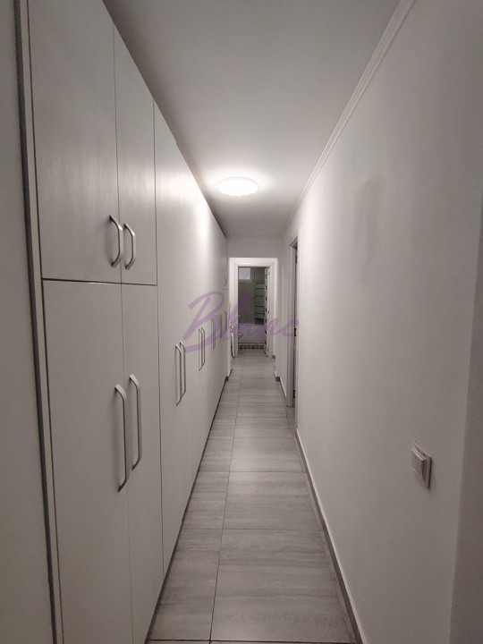Apartament 3 camere decomandat Cantemir