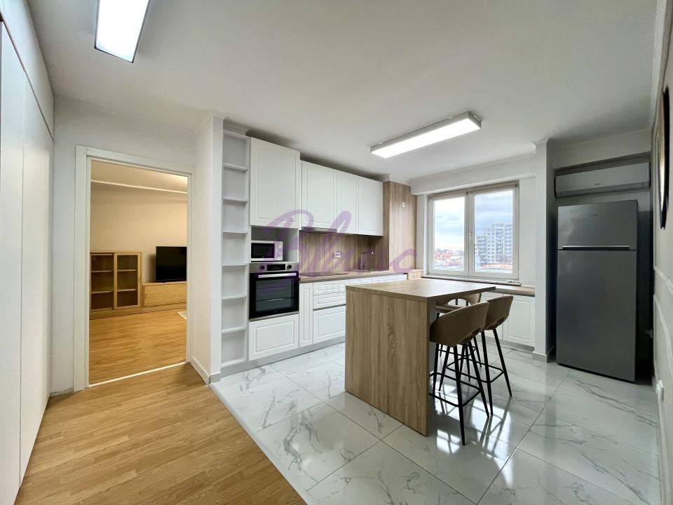 Apartament 2 camere, str. Costaforu, etaj 4/7, amenajat cu designer