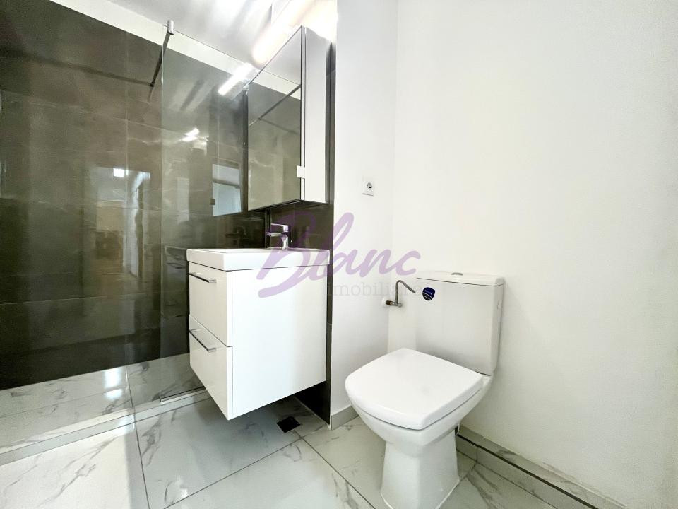 Apartament 2 camere, str. Costaforu, etaj 4/7, amenajat cu designer