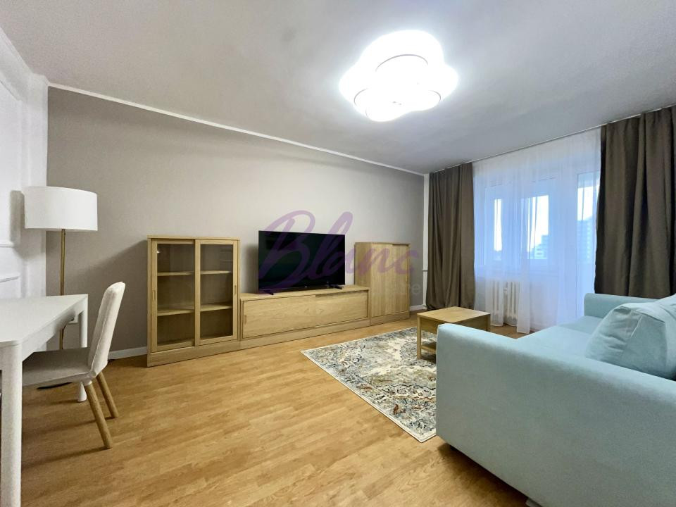 Apartament 2 camere, str. Costaforu, etaj 4/7, amenajat cu designer