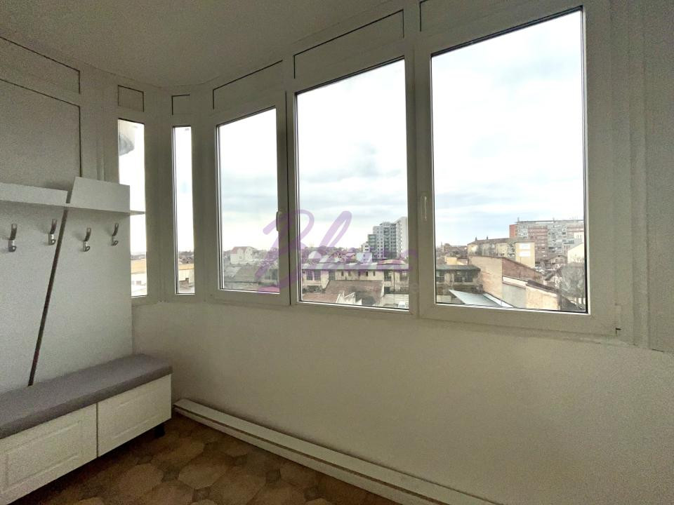 Apartament 2 camere, str. Costaforu, etaj 4/7, amenajat cu designer